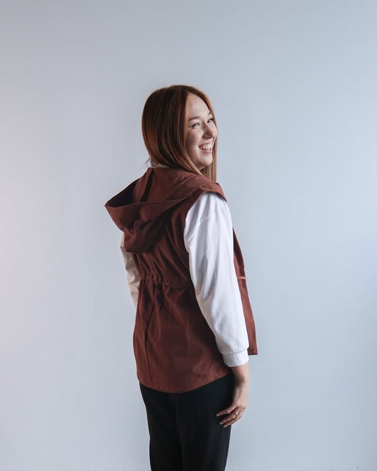 The Easy Layer Hooded Vest in Deep Terra