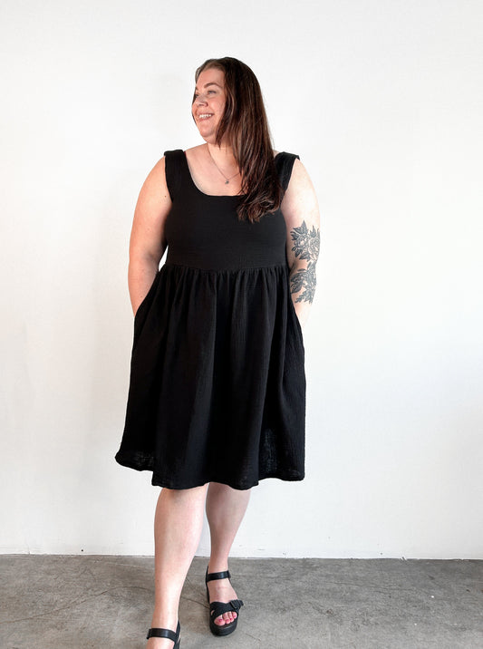 The Flo Dress in Black